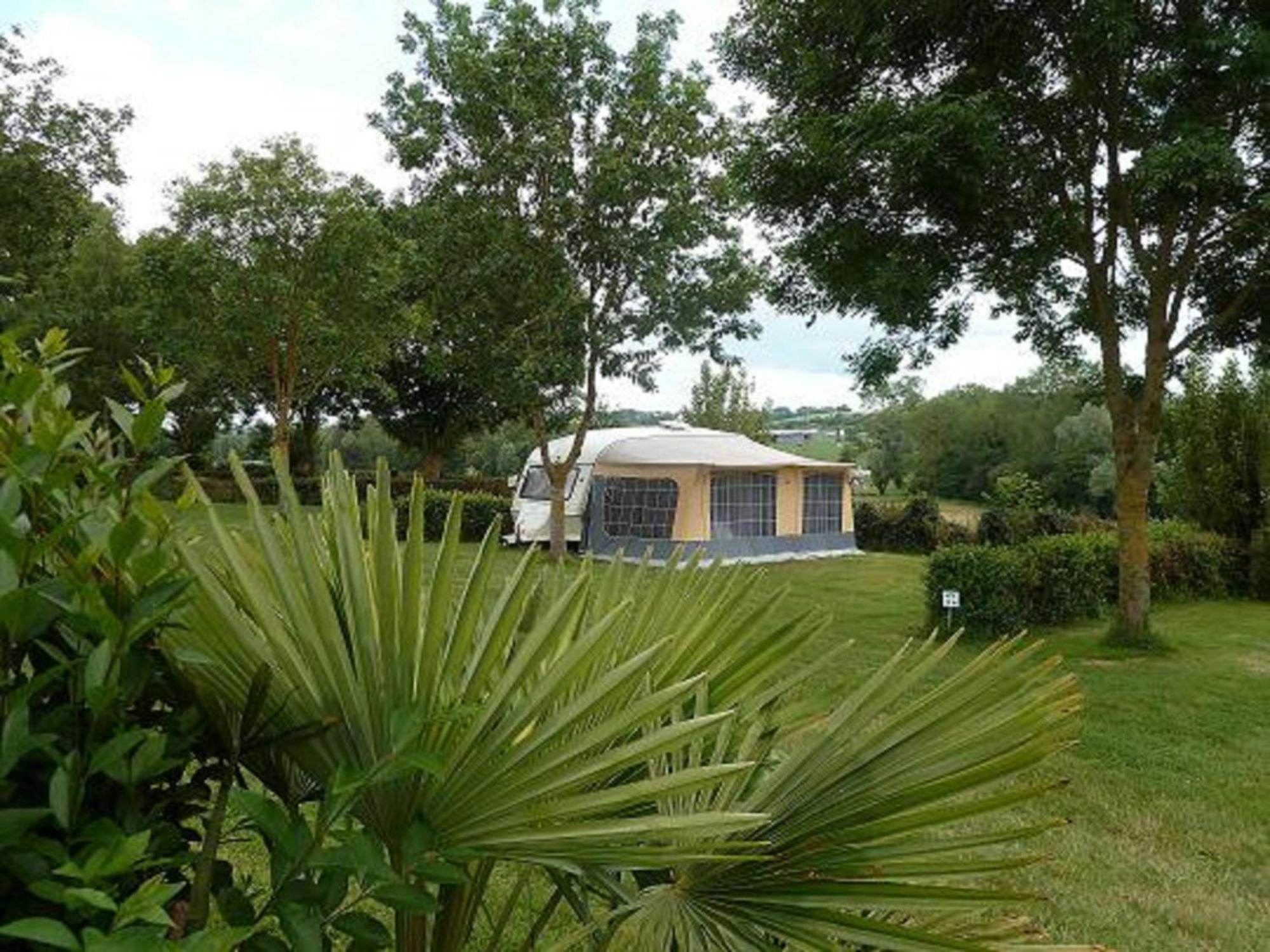 Camping Le Freche A L'Ane Pleboulle Bagian luar foto